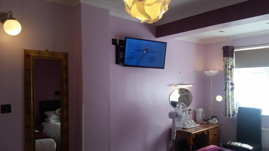 Penryn Guest House, Ensuite Rooms, Free Parking And Free Wifi Stratford-upon-Avon Exteriér fotografie