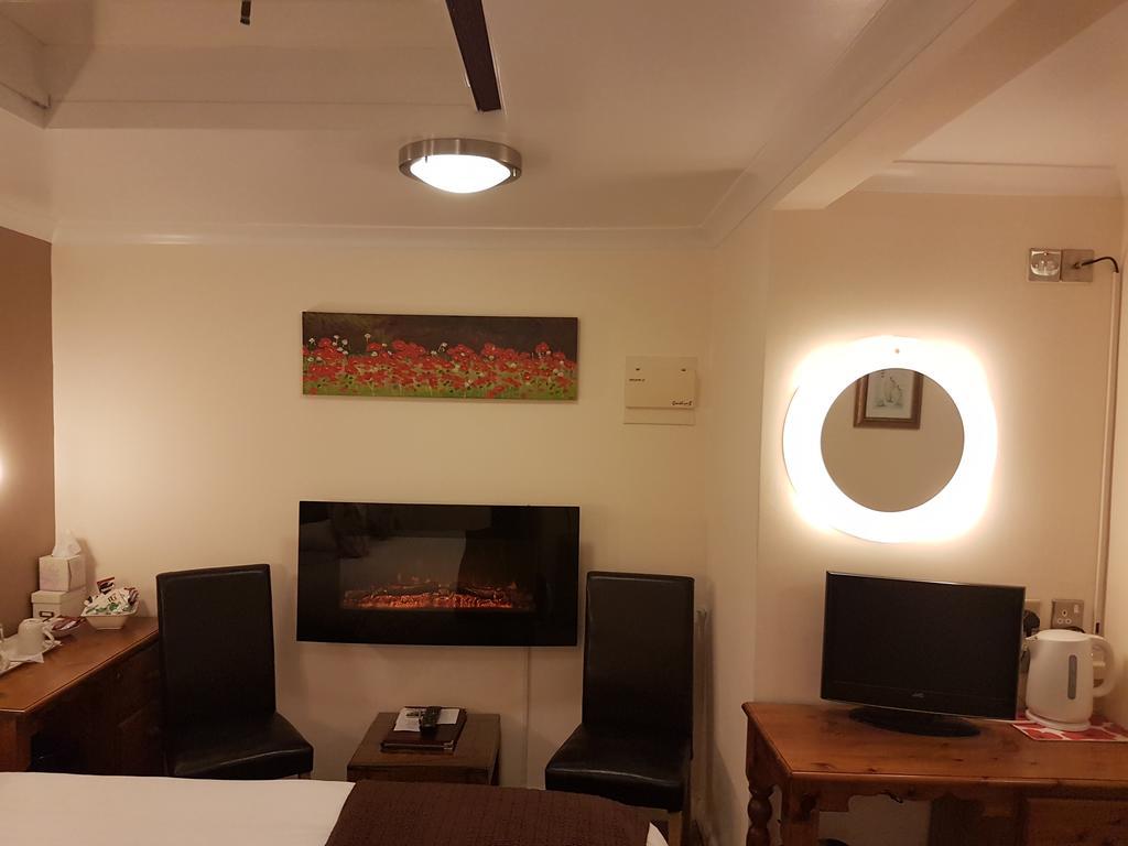 Penryn Guest House, Ensuite Rooms, Free Parking And Free Wifi Stratford-upon-Avon Exteriér fotografie