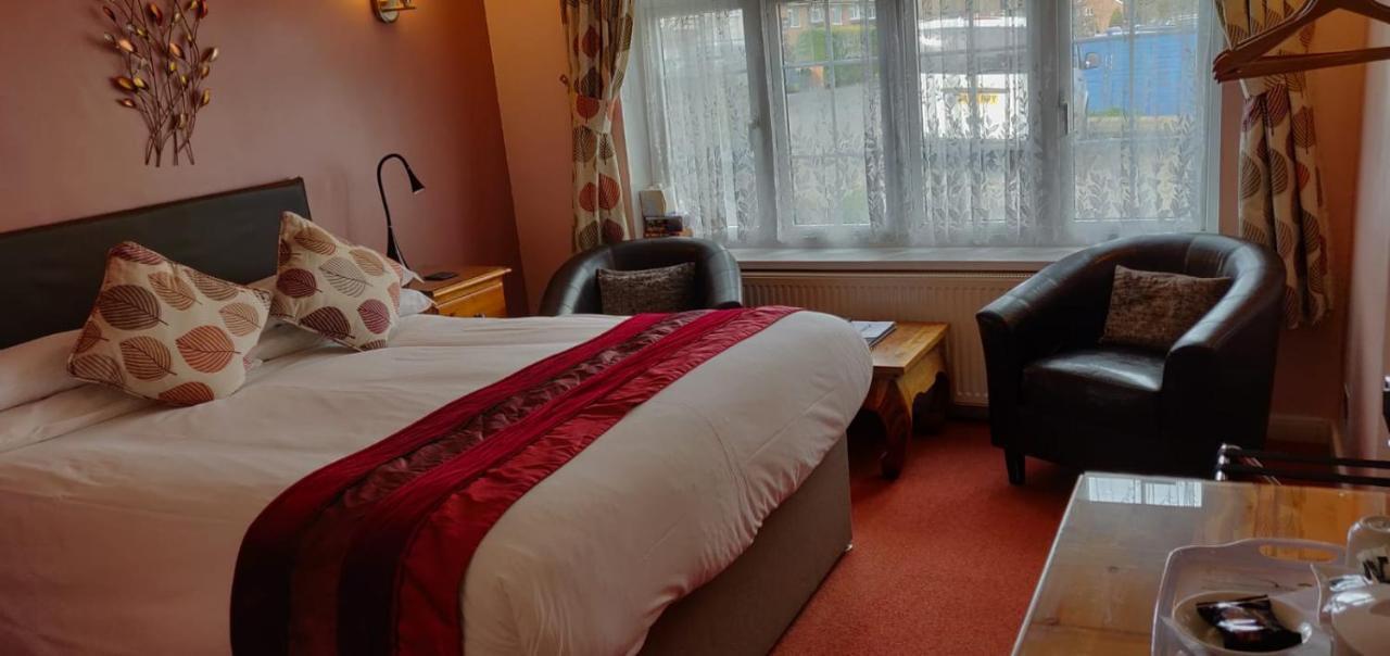Penryn Guest House, Ensuite Rooms, Free Parking And Free Wifi Stratford-upon-Avon Exteriér fotografie